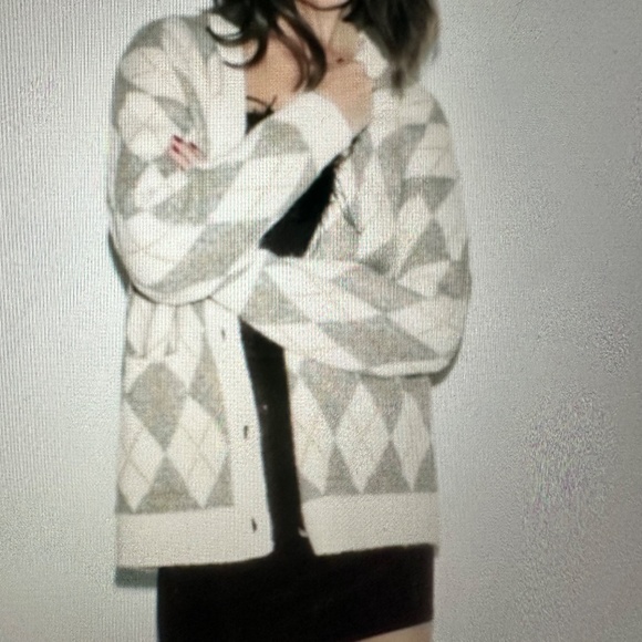 NWT. Zara Argyle Sweater/ Cardigan. - Picture 11 of 11